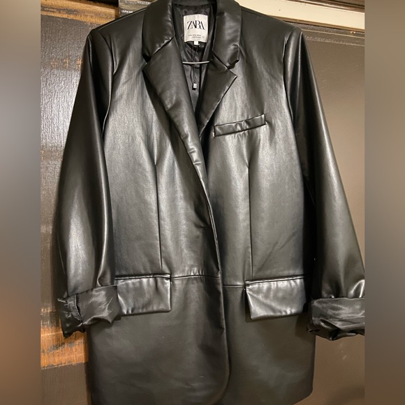 Zara leather jacket - Picture 3 of 7